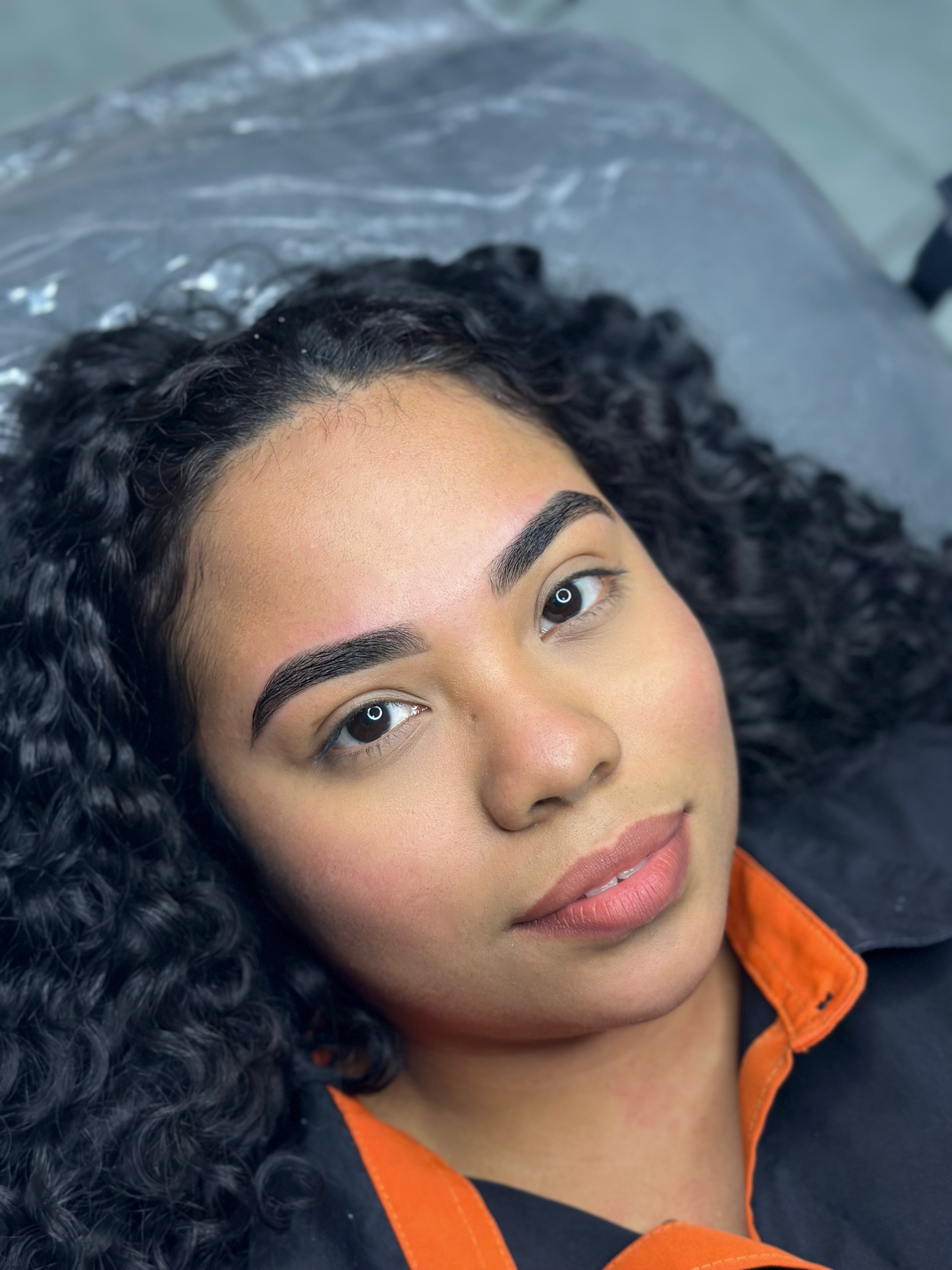 Sobrancelha Henna